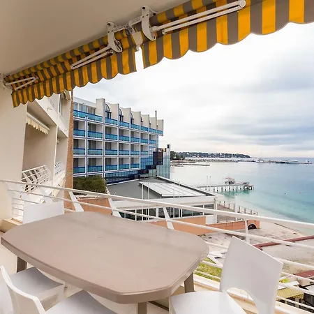 Eden Beach 1 Apartment